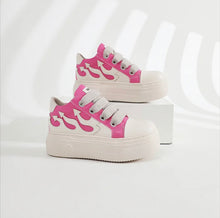 Load image into Gallery viewer, Baddie Lowtop Platform Sneakers