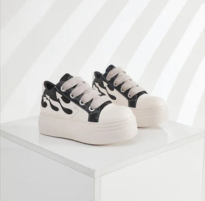 Baddie Lowtop Platform Sneakers