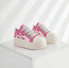 Load image into Gallery viewer, Baddie Lowtop Platform Sneakers