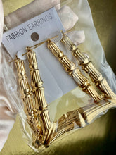 Load image into Gallery viewer, Elegant 90’s Earrings